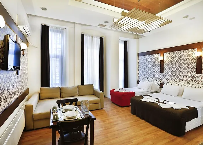 Hotel Taksim 3*